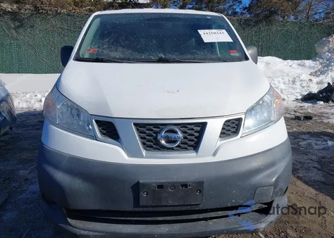 2015 Nissan Nv200 S z USA, uszkodzony, nr VIN 3N6CM0KN2FK705553